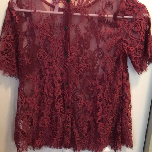 Lace top - Picture 2 of 2